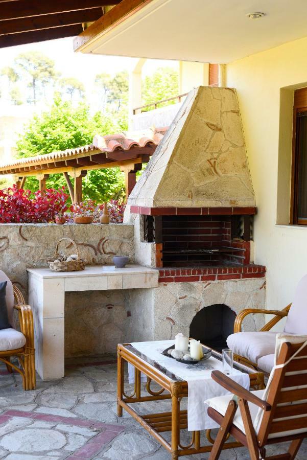 Sani Beach Villa Exterior photo